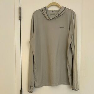 Patagonia Men's Light Gray Hoodie - L